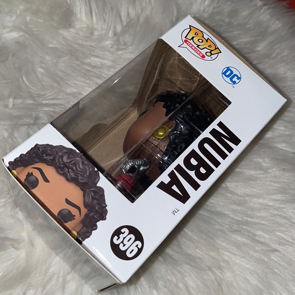 2021 FUNKO POP!NUBIA WONDER WOMAN LIMITED EDITION - Picture 4 of 8